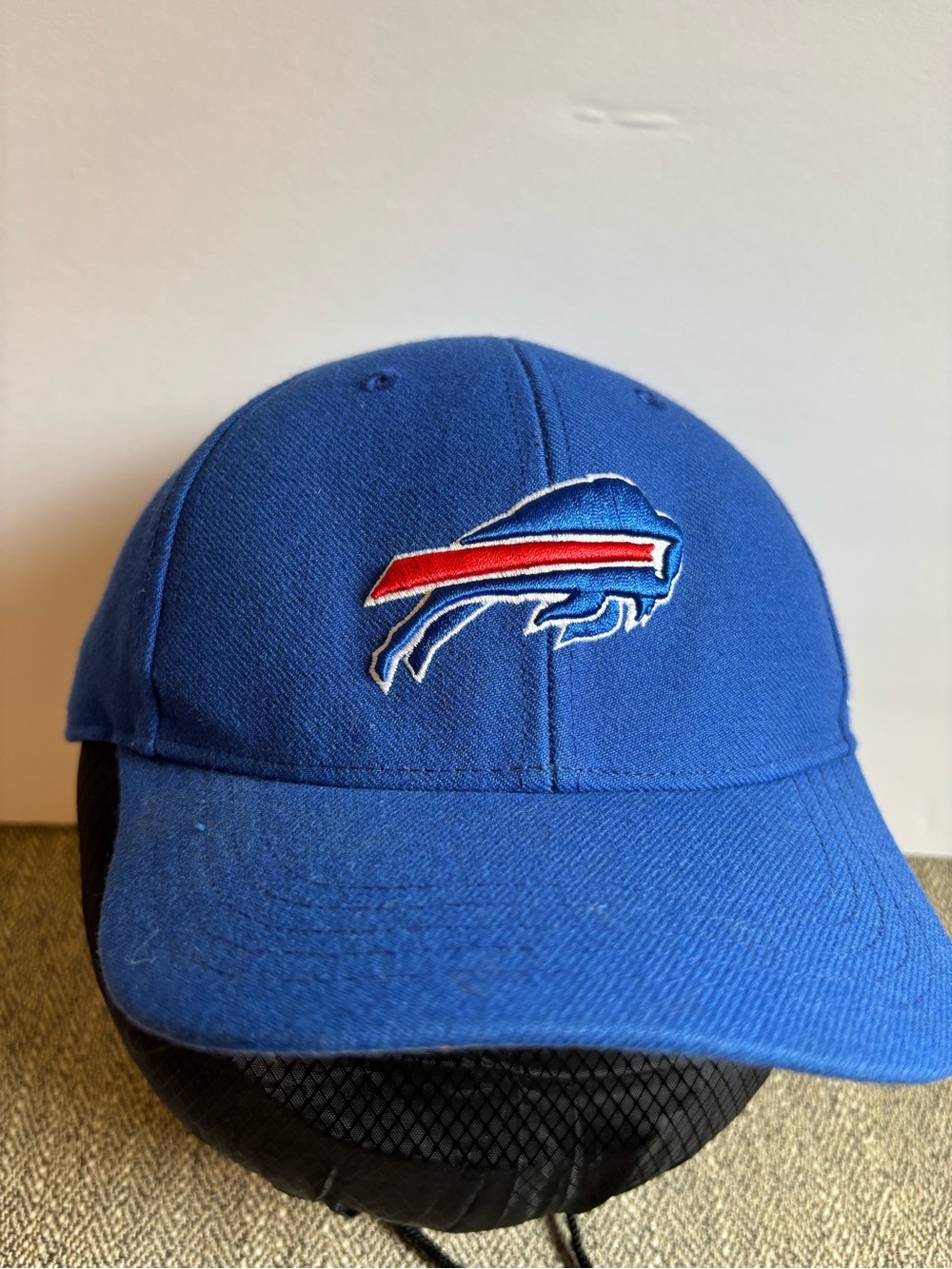 ‘47 Blue Buffalo Bills NFL Baseball Cap with Red Accent